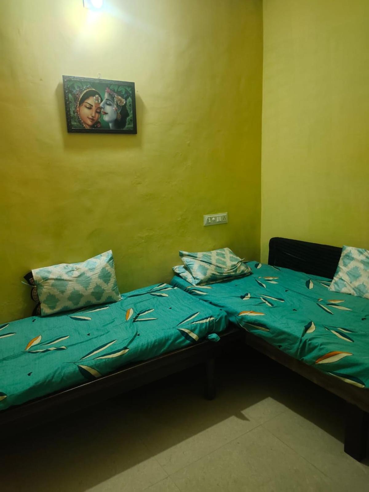 Dwarka Home Stay 2 Only Family 外观 照片